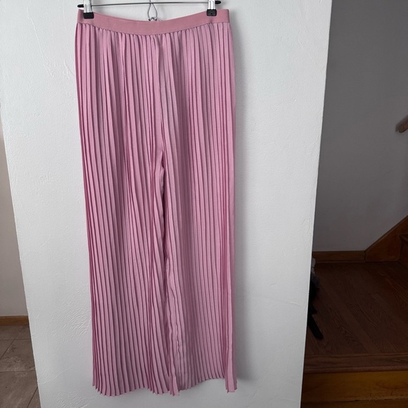 NWT Matilda Jane Heart to Heart Curtain Call Barbie pink pleated pant Size Small - Picture 1 of 9